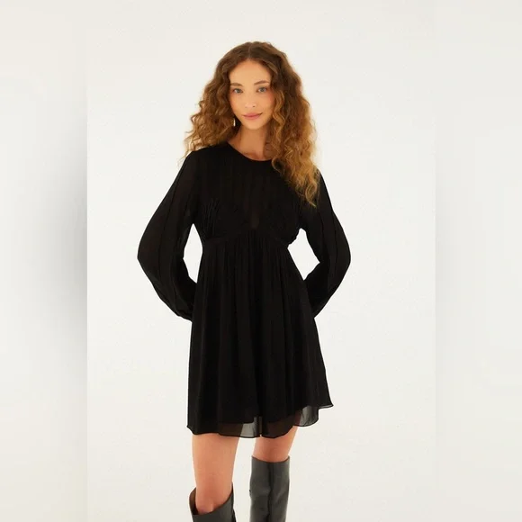 Farm Rio: Black Shell Mini Dress - Picture 3 of 9